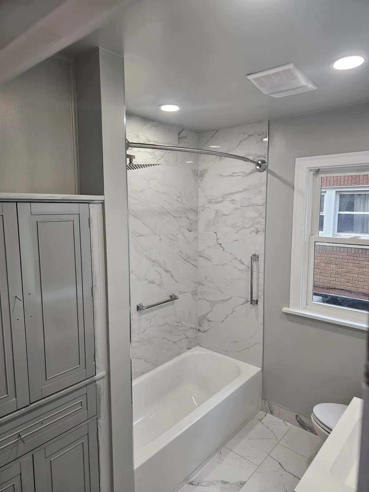 Marble-tile tub surround